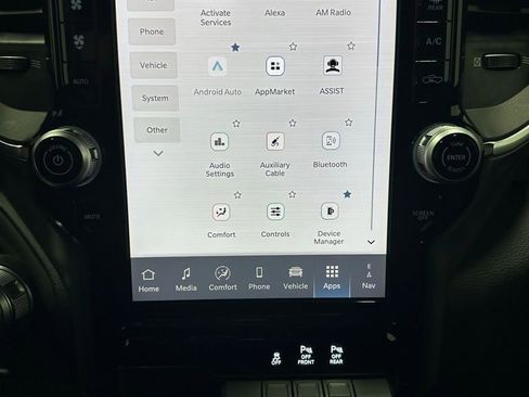 Used 2025 RAM 1500 Laramie image 33