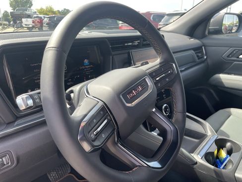 Used 2026 GMC Terrain AT4 w/ Technology Package II image 11