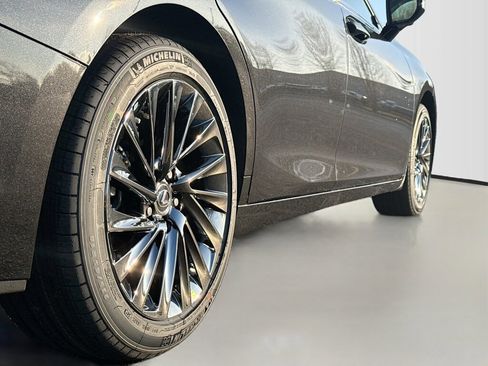 New 2025 Lexus ES 350 w/ Luxury Package image 12