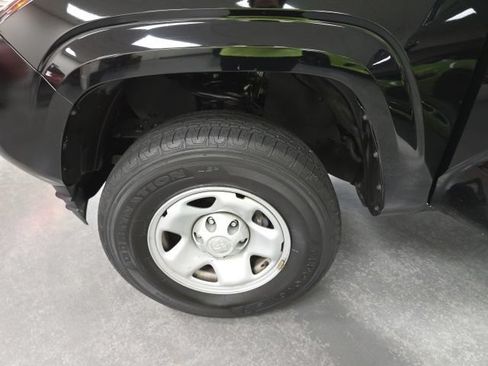 Used 2023 Toyota Tacoma SR AWD/4WD image 16