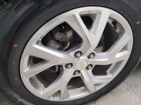 Used 2019 Chevrolet Equinox Premier AWD/4WD image 31