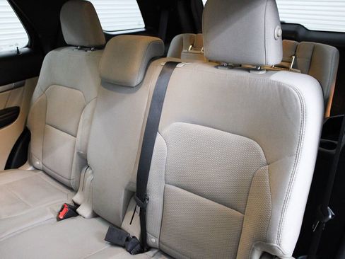 Used 2019 Ford Explorer XLT w/ Equipment Group 201A image 25