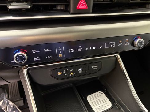 New 2026 Kia Carnival SX image 31