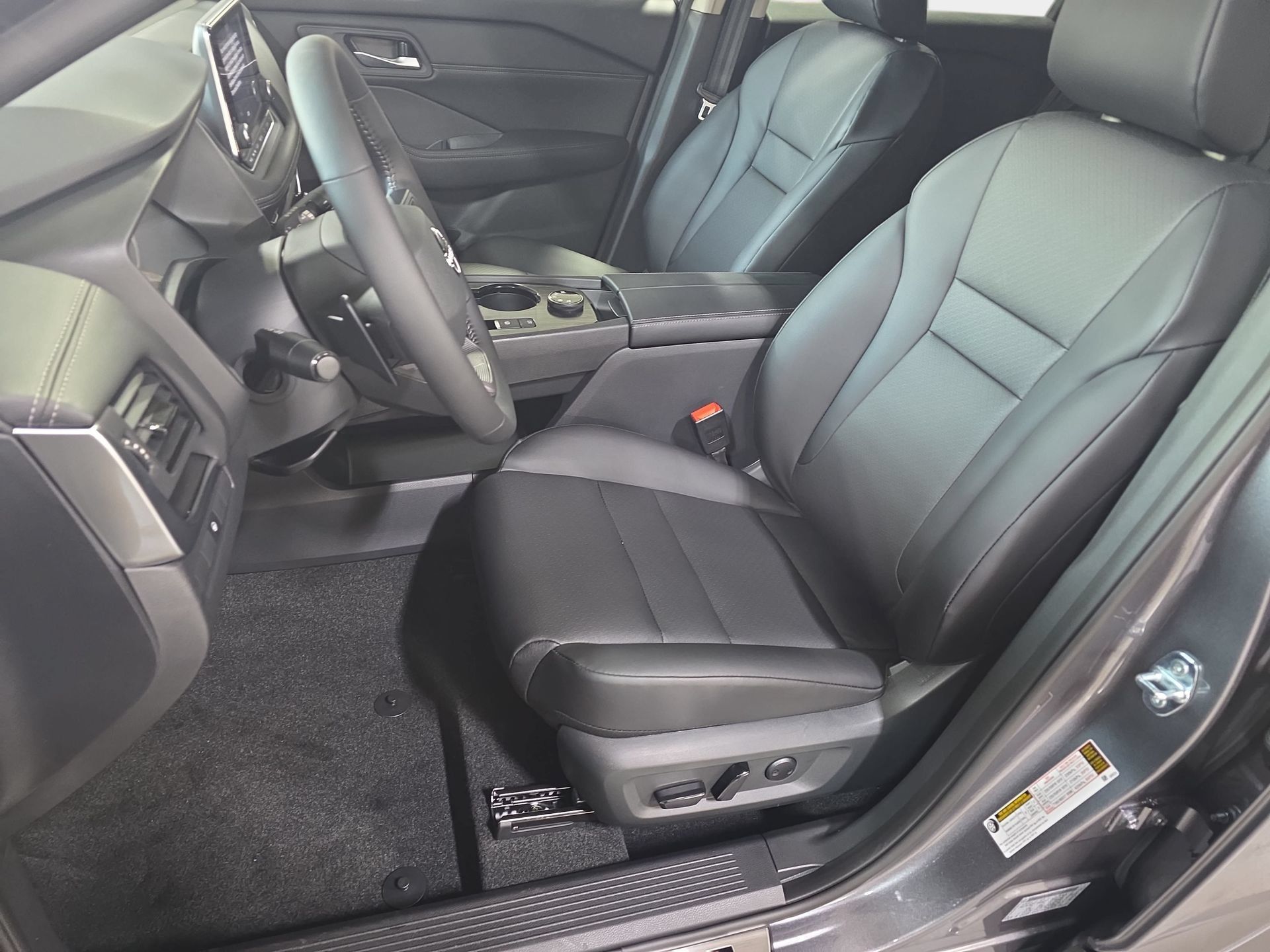 New 2026 Nissan Rogue Dark Armor AWD/4WD image 14