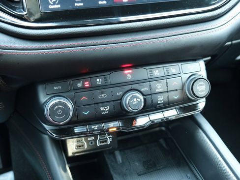 Used 2024 Dodge Durango R/T image 23