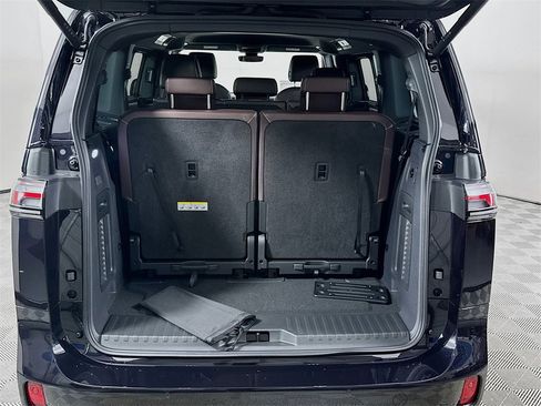 New 2025 Volkswagen ID. Buzz Pro S image 16