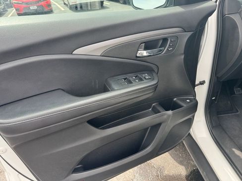 Certified 2023 Honda Ridgeline RTL image 21