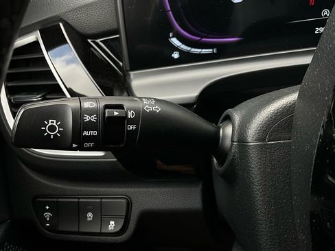 Used 2025 Kia Seltos S image 36