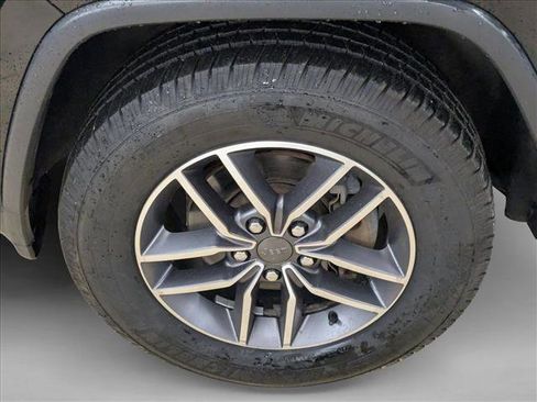 Used 2020 Jeep Grand Cherokee Limited w/ Luxury Group II image 25