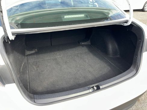 Used 2023 Toyota Corolla LE image 31