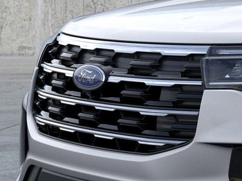 New 2025 Ford Explorer Active w/ Active Comfort Package image 17