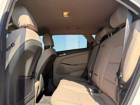 Used 2019 Hyundai Tucson SE image 26