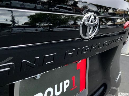 New 2026 Toyota Grand Highlander AWD Hybrid image 15