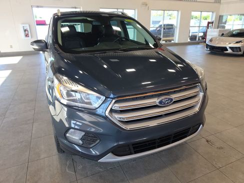 Used 2019 Ford Escape Titanium AWD/4WD image 4
