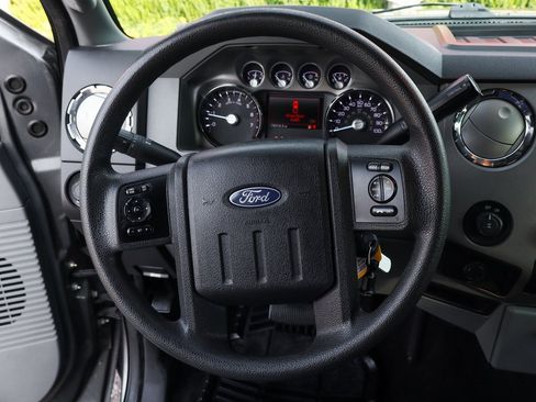 Used 2012 Ford F250 XLT w/ XLT Premium Pkg image 24