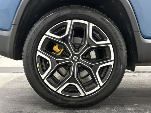 Used 2023 Rivian R1T Adventure image 12