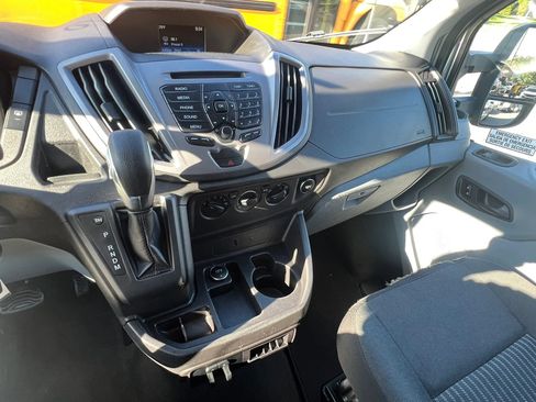 Used 2019 Ford Transit 350 XLT RWD image 24
