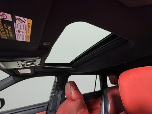 Used 2023 Toyota Highlander XSE image 24