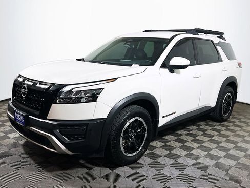 Used 2024 Nissan Pathfinder Rock Creek AWD/4WD image 3