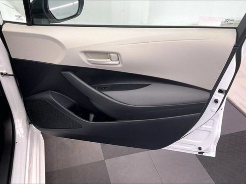 Used 2026 Toyota Corolla LE FWD image 27