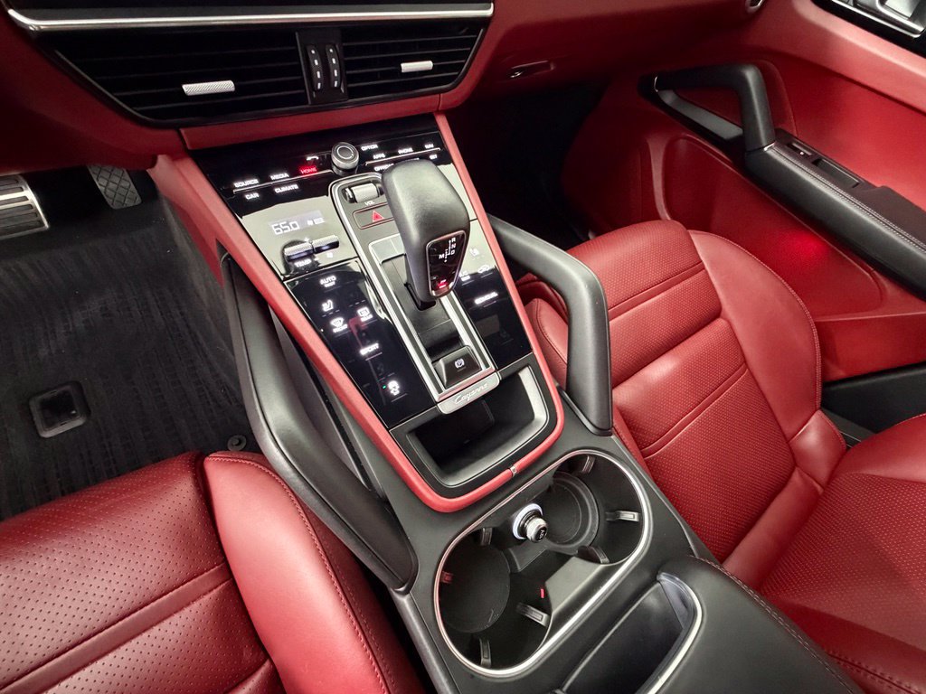 Certified 2023 Porsche Cayenne AWD/4WD image 36