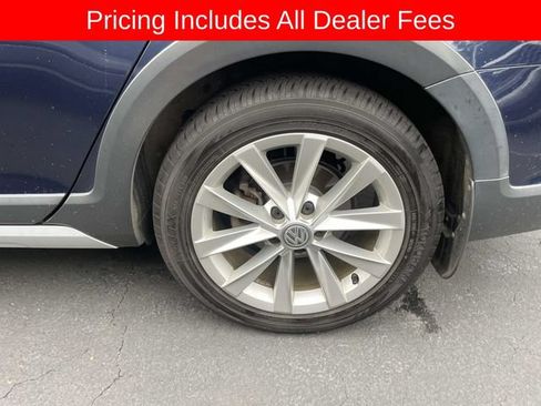 Used 2019 Volkswagen Golf Alltrack S AWD/4WD image 3