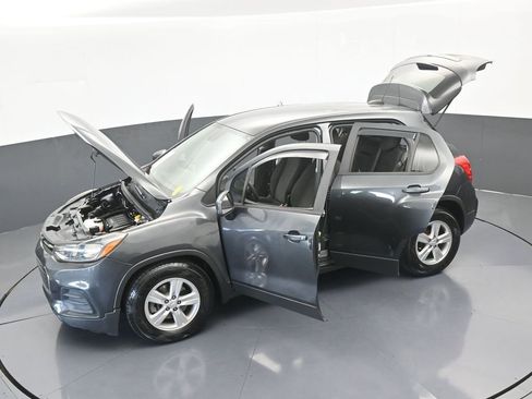 Used 2019 Chevrolet Trax LS w/ Tint and Cruise Package image 61