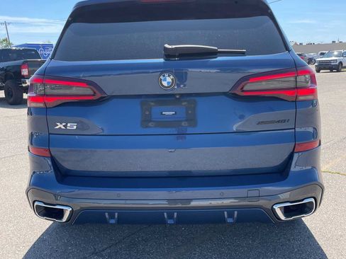 Used 2021 BMW X5 xDrive40i w/ M Sport Package AWD/4WD image 4