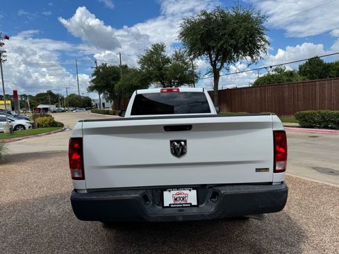 Used 2018 RAM 1500 Express RWD image 8