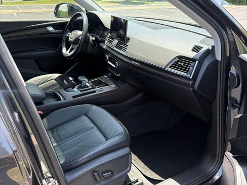 Used 2021 Audi Q5 2.0T Premium w/ Convenience Package AWD/4WD image 12
