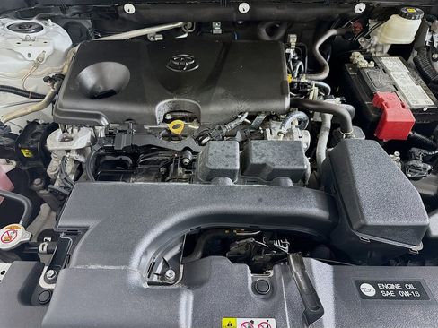 Used 2022 Toyota RAV4 LE image 37