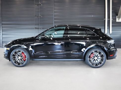 Used 2025 Porsche Macan GTS image 2