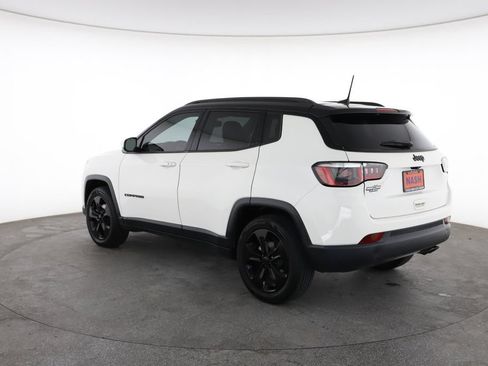 Used 2019 Jeep Compass Latitude FWD image 9