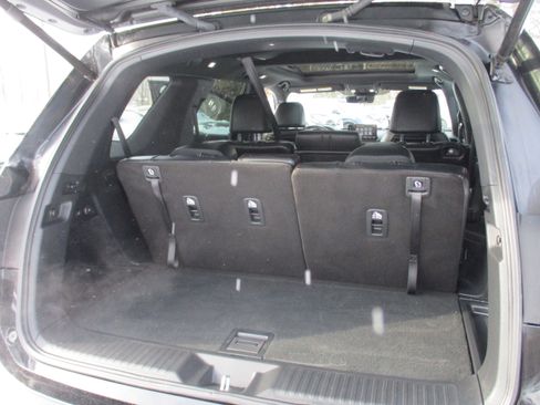 Certified 2025 Honda Pilot Black Edition image 14