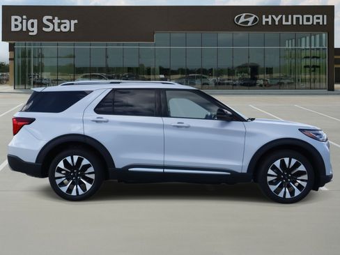 Used 2025 Ford Explorer Platinum w/ LUX Leather Package image 5