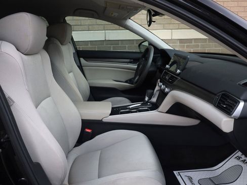 Used 2018 Honda Accord LX image 26
