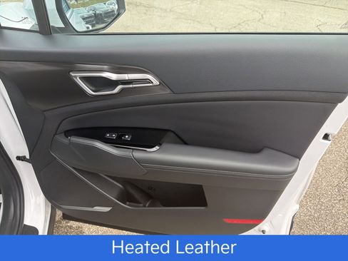 Certified 2023 Kia Sportage EX image 21