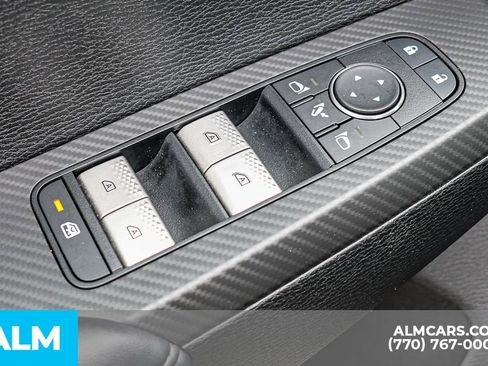 Used 2025 Mitsubishi Outlander SE image 54