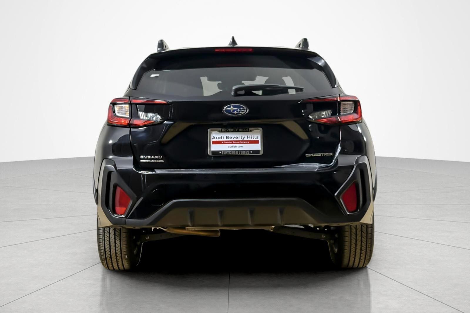 Used 2024 Subaru Crosstrek 2.0i Premium AWD/4WD image 4