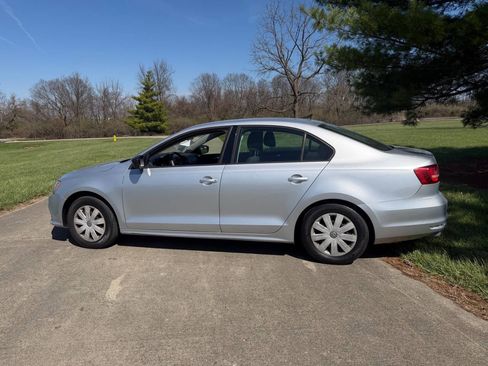 Used 2015 Volkswagen Jetta S image 8