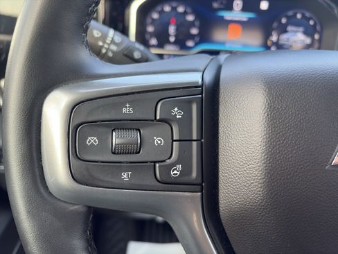 Used 2023 Chevrolet Silverado 1500 LT AWD/4WD image 16