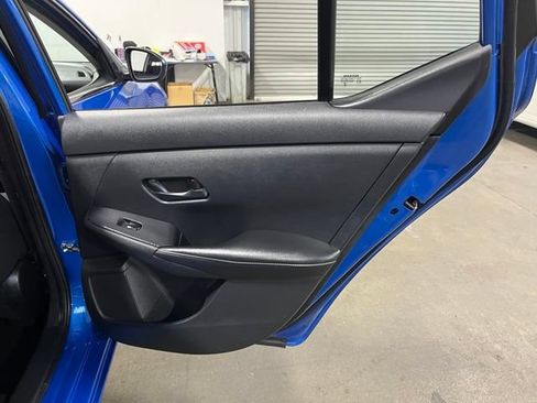 Used 2024 Nissan Sentra SV FWD image 15