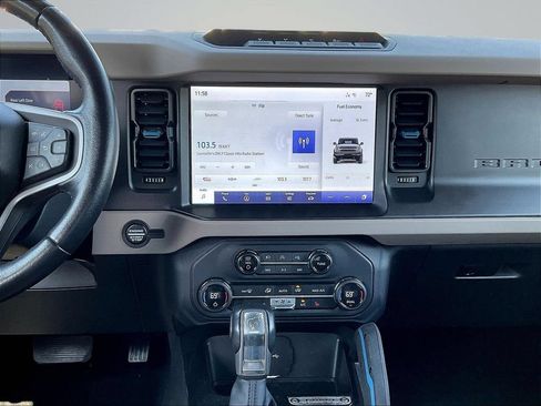 Used 2023 Ford Bronco Wildtrak AWD/4WD image 11