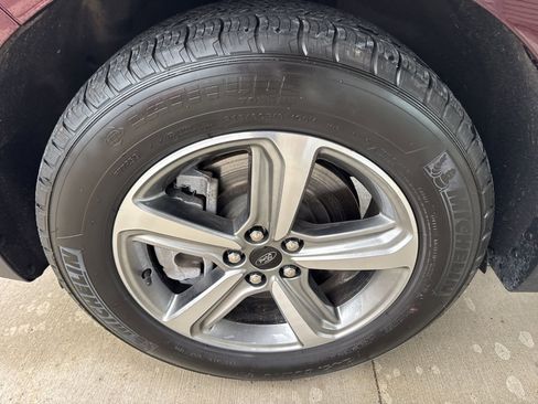 Certified 2023 Ford Edge SEL w/ Convenience Package image 17