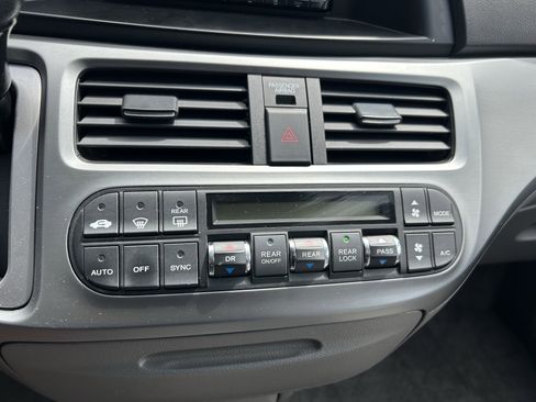 Used 2010 Honda Odyssey EX-L image 13