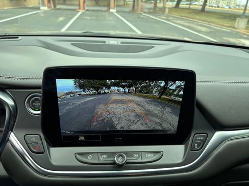 Used 2025 Chevrolet Blazer LT image 17