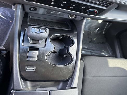 Certified 2025 Nissan Rogue S image 27