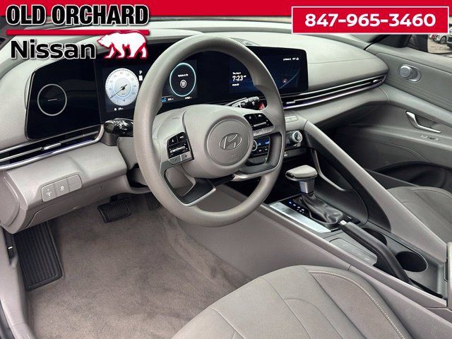 Used 2024 Hyundai Elantra SEL FWD image 14