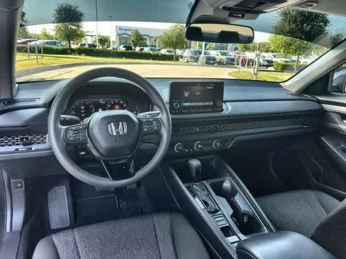 Certified 2025 Honda Accord LX image 15