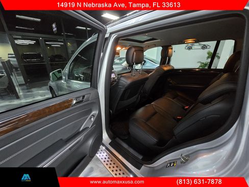 Used 2012 Mercedes-Benz GL 450 GL 450 4MATIC Sport Utility 4D image 29